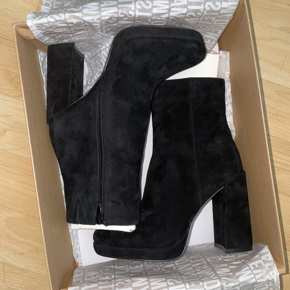 Steve Madden Suede Boots